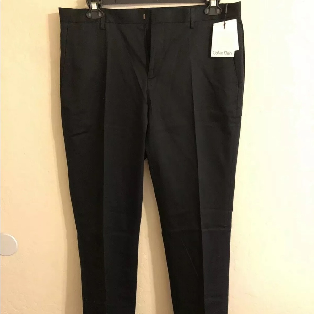 Calvin Klein Men’s Dressy Straight Pants 34W/34L